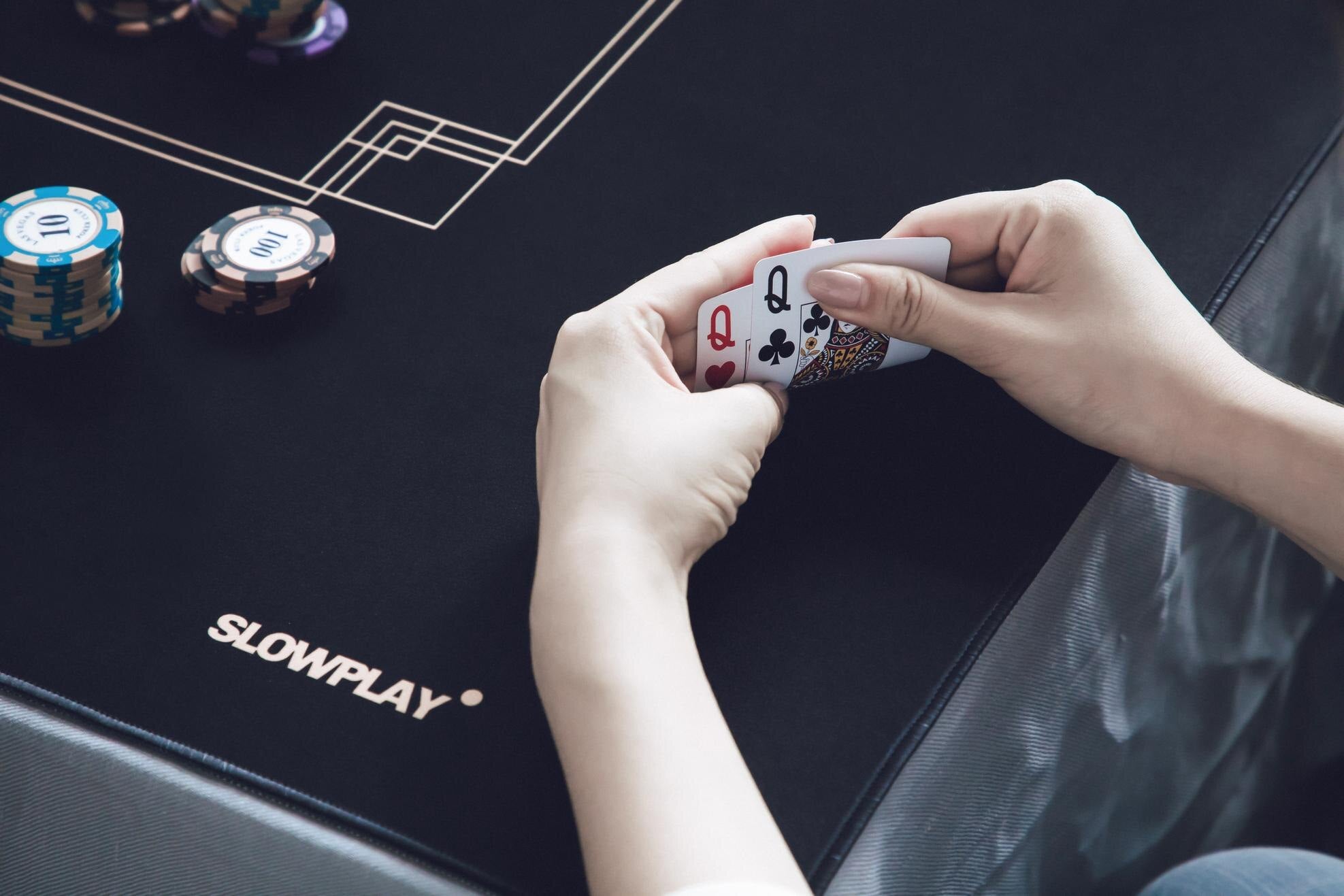What Hands to Fold in Poker: Defense is the Best Offense